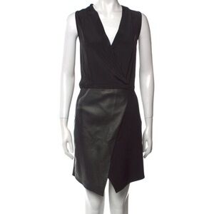 Chic Black Sleeveless Dress